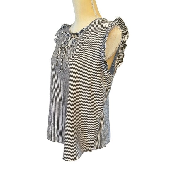 NY Invasion Ruffled Sleeveless top, size Large - Picture 2 of 7